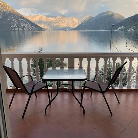 Apartments Villa Radonic Donji Morinj Luaran gambar