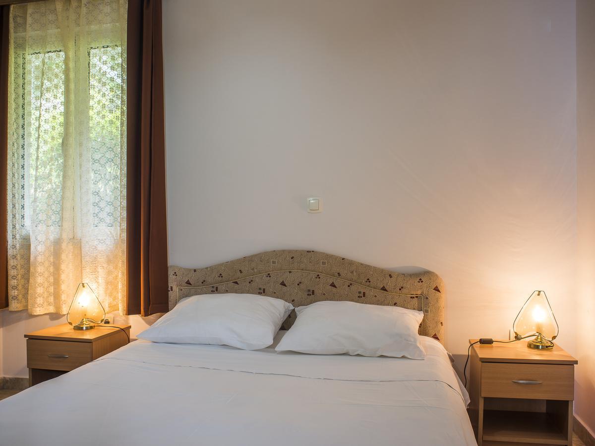 Apartments Villa Radonic Donji Morinj Luaran gambar