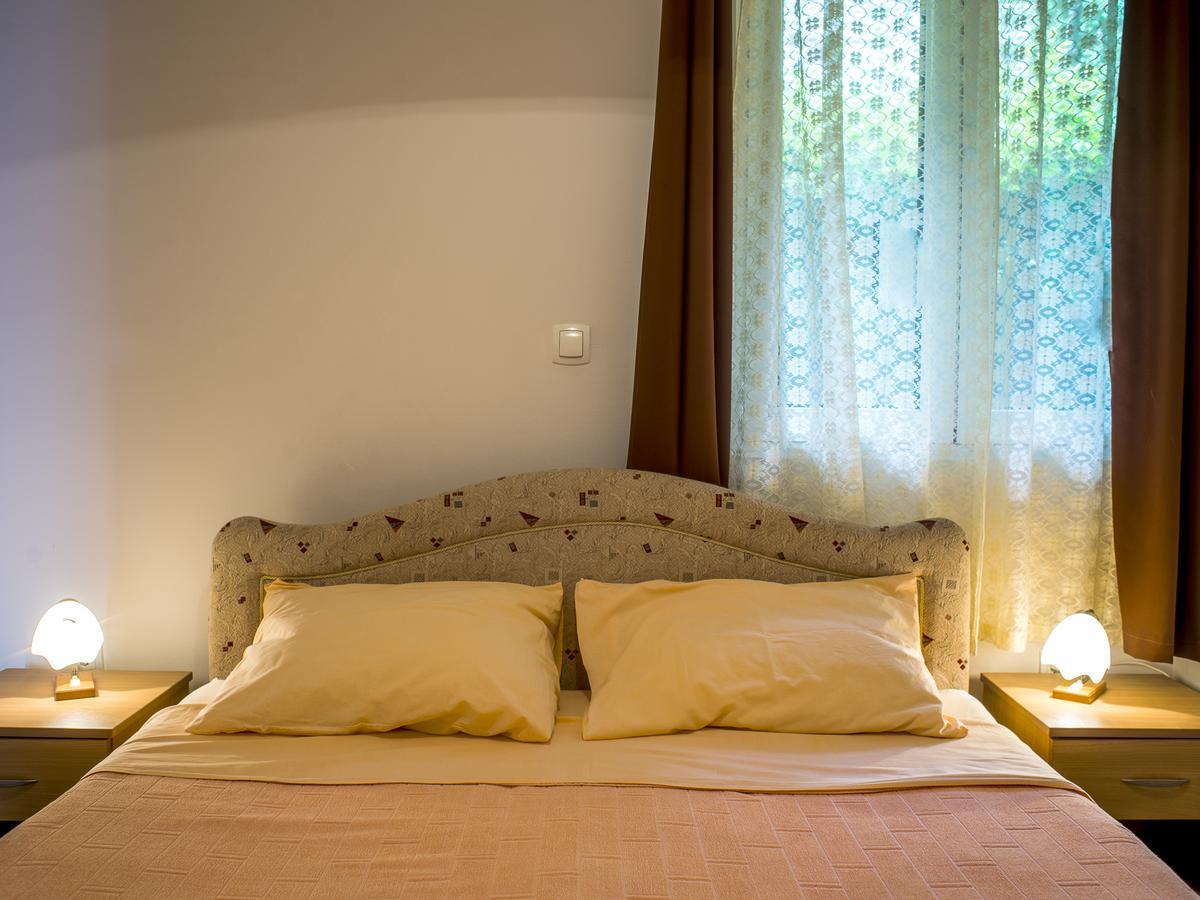 Apartments Villa Radonic Donji Morinj Luaran gambar