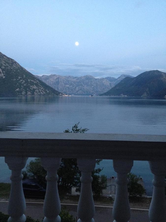 Apartments Villa Radonic Donji Morinj Luaran gambar